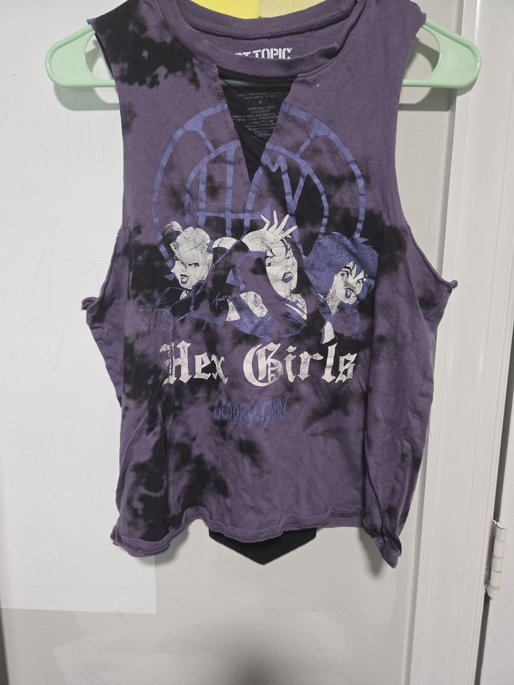 Hot Topic Purple Scooby-Doo Hex Girls Logo Tee
